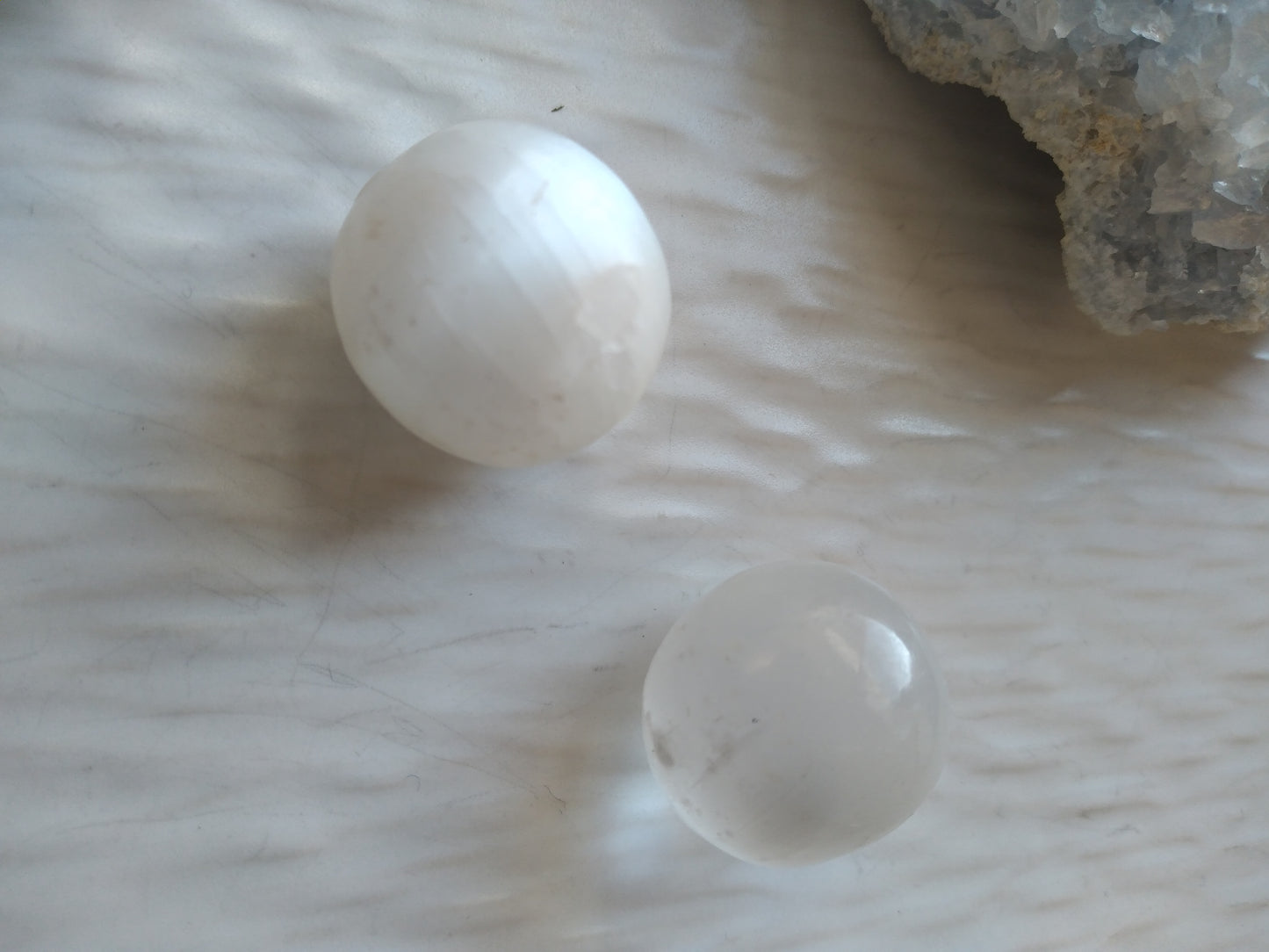 SELENITE SFERE BURATTATE PICCOLE CONFEZIONE 5 PZ